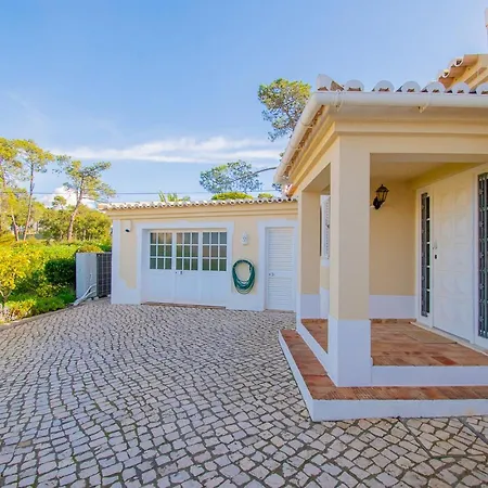 Vivenda Liberdade Villa *